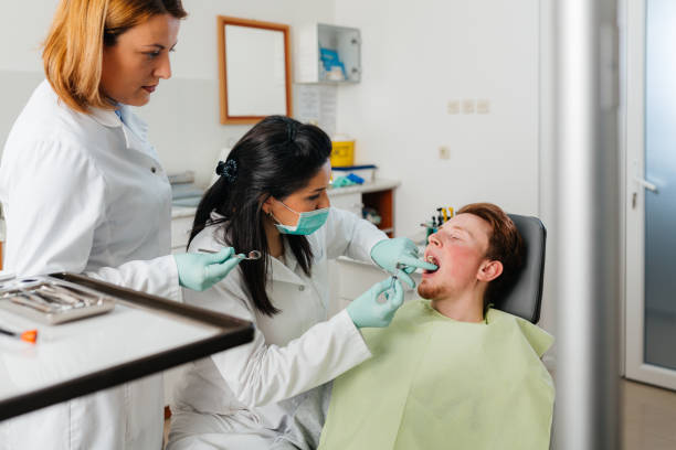 Best Emergency Cosmetic Dentistry (e.g., broken veneers) in Garden Plain, KS